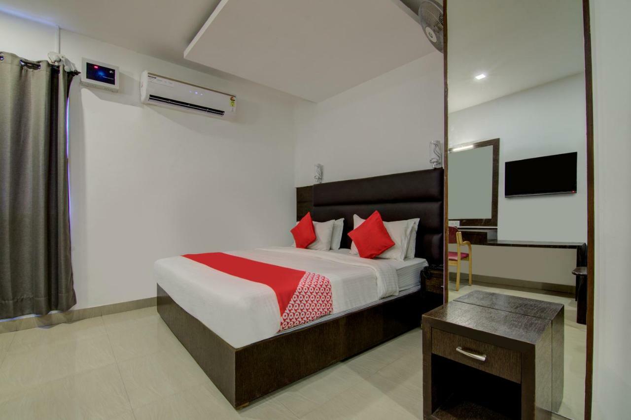 Hotel Sai International Chennai Exterior photo
