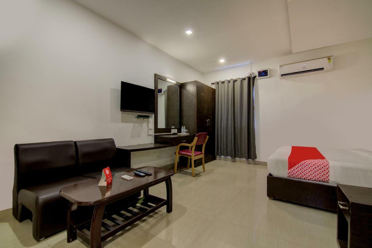 Hotel Sai International Chennai Exterior photo